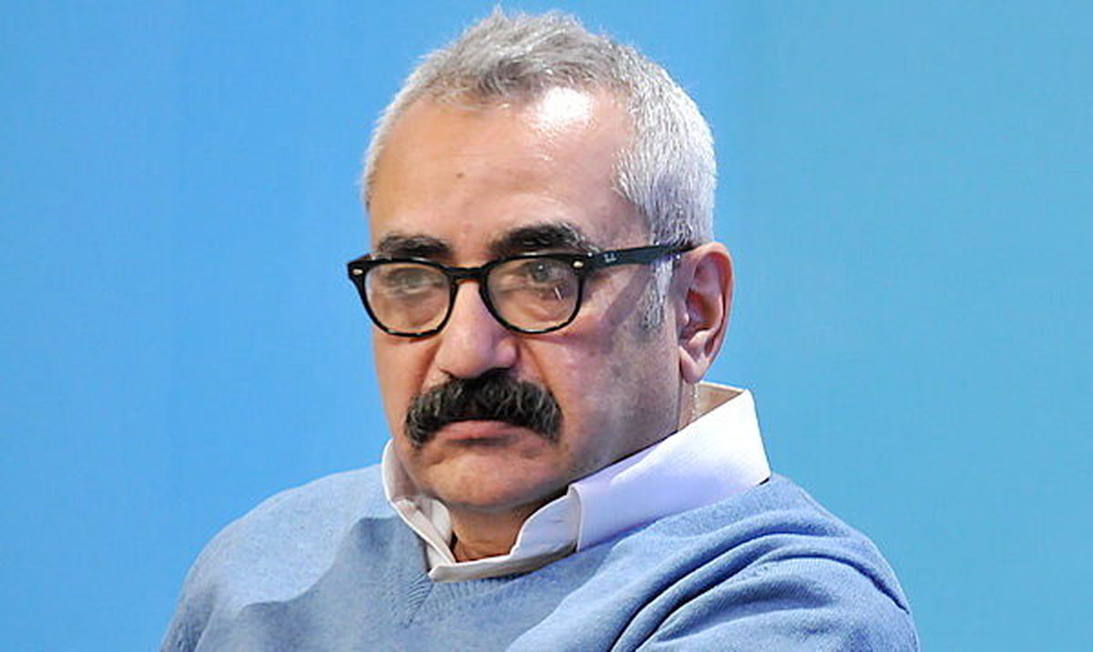 فرزاد موتمن «خرچنگ» را می‌سازد
