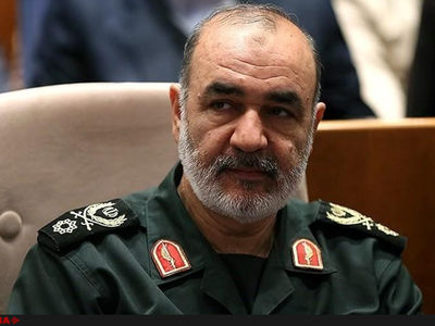 از ۱۳ آبان به ثبات و آرامش بیشتری در اقتصاد کشور رسیدیم/ با دفن سیاست‌های آمریکا در منطقه مواجه هستیم