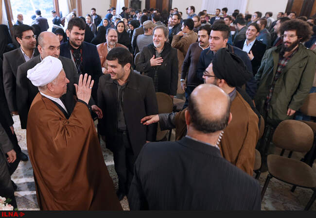 دیدار جمعی از دانشجویان دانشگاه‌های مختلف کشور با آیت‌الله هاشمی رفسنجانی