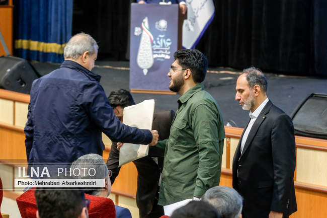 مراسم روز دانشجو با حضور رئیس جمهور