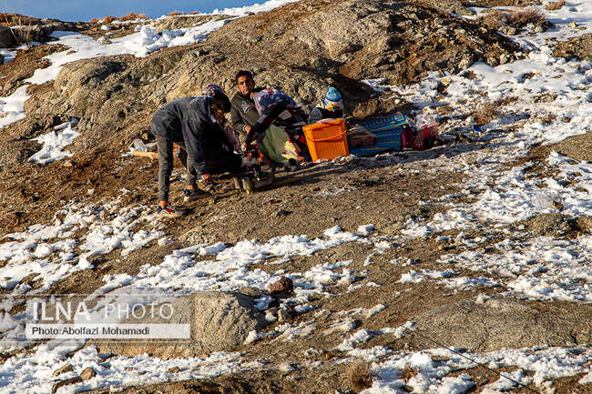 برف بازی در «سخوید» یزد