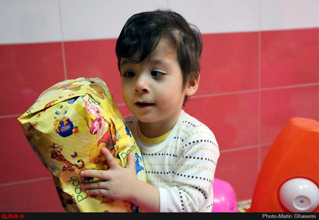 بازدید سردار حسین اشتری از شیرخوارگاه آمنه