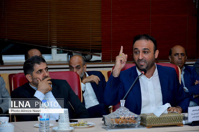 کارگروه رفع موانع تولید استان قزوین با حضور وزیر صمت