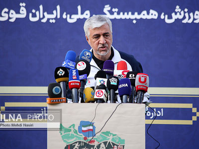 سجادی: رکابی نادم و ناراحت بود/ استرس عامل فراموشی حجابش شد