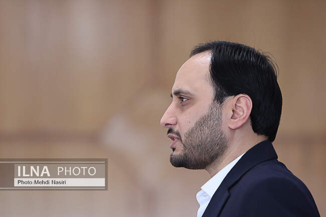   علی بهادری جهرمی