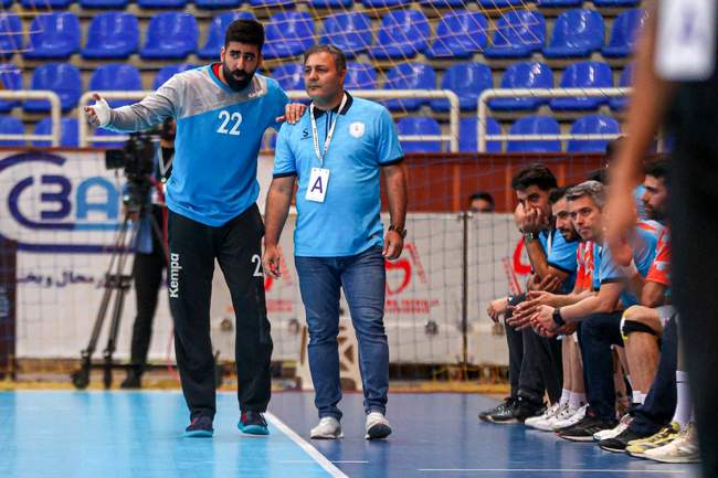 گزارش تصویری دیدار هندبال نزاجا شهید شاملی کازرون ۳۳ - النجمه بحرین ۳