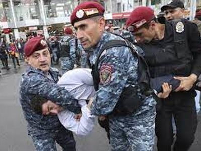 بازداشت ۷۳ نفر در جریان تظاهرات ضددولتی در ارمنستان
