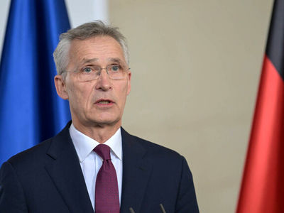 Stoltenberg opposes the creation of a European army
