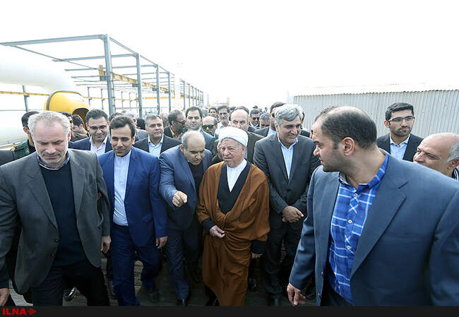 بازدیدهای آیت‌الله هاشمی رفسنجانی از پروژه‌های نفت و پتروشیمی در جزیره خارک
