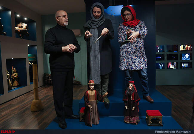 بازدید هنرمندان از موزه اپرای عروسکی بهروز غریب پور