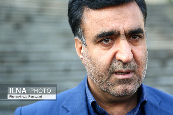 انتقاد رییس سازمان محیط زیست نسبت به تمرکز بر چهره‌سازی از «پیروز»