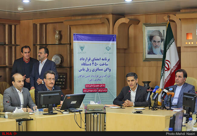 امضای قرارداد ساخت 450 دستگاه واگن مسافری ریل باس