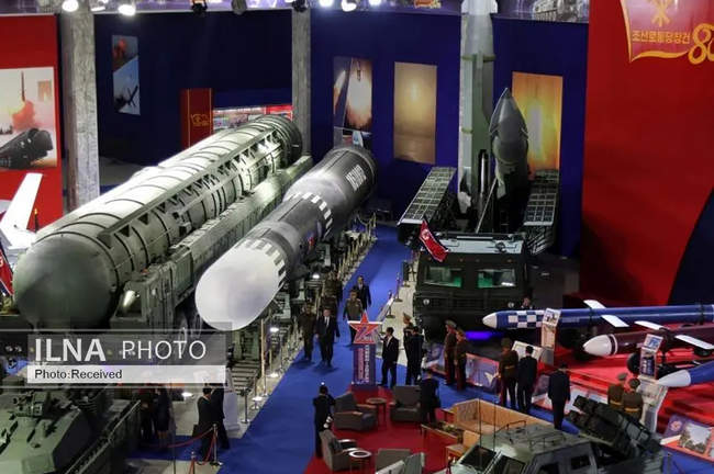 نمایشگاه دفاعی کره شمالی با حضور کیم جونگ‌اون