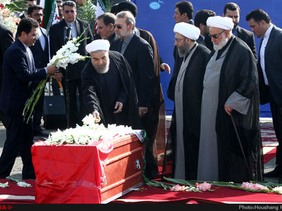 آغاز مراسم استقبال از پیکر جان‌باختگان منا با حضور سران قوا