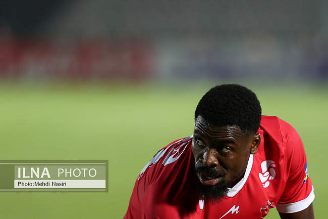 دیدار تیمهای فوتبال پرسپولیس تهران و ذوب آهن اصفهان