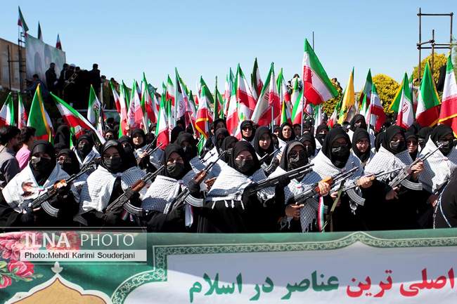 اجتماع و رژه دختران جان فدا در اصفهان