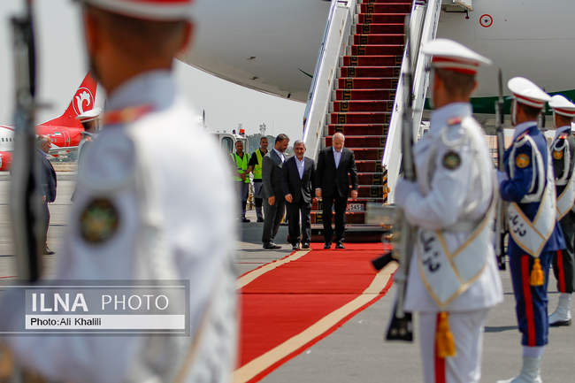 بازگشت رئیس مجلس شورای اسلامی از اجلاس بریکس