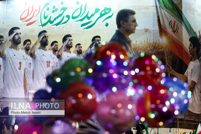 گزارش تصویری بدرقه ملی‌پوشان در میدان انقلاب