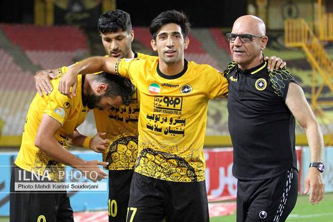 برد قاطع سپاهان برابر صنعت نفت آبادان 
