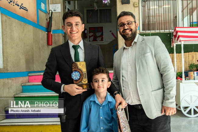 بازدید رییس کنفدراسیون اتحادیه کارمندان بخش عمومی ترکیه از دبستان ا