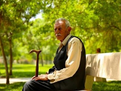 احکام بازنشستگان جمع آوری و اصلاح شوند/ مغایرت فاحش مبلغ مستمری در سال‌های ۹۹ و ۱۴۰۰