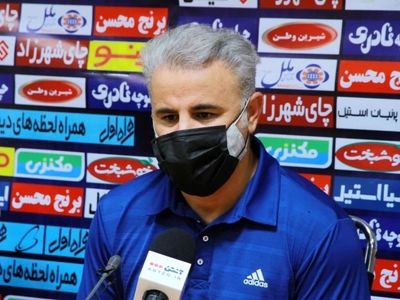 خرمگاه: زمین کرمان اجازه بازی خوب نداد/ برگشت به بازی خوبی داشتیم