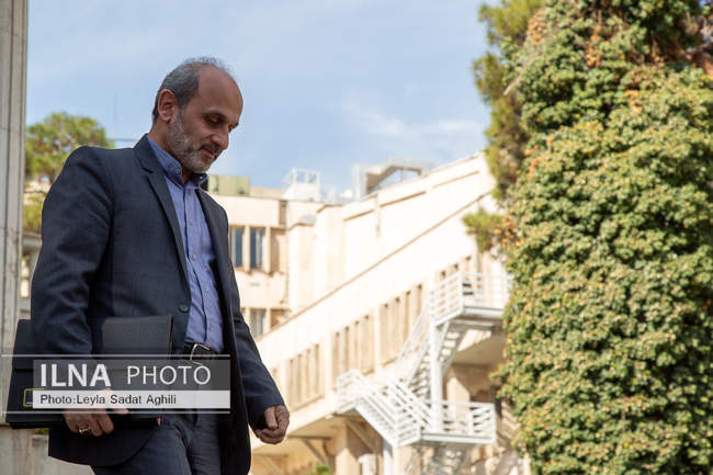 حاشیه جلسه هیات دولت - ۲۹ بهمن