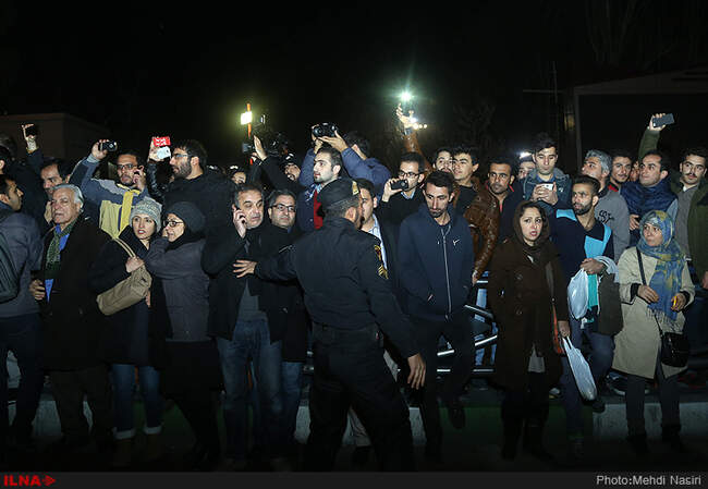 انتقال پیکر آیت الله هاشمی رفسنجانی از بیمارستان شهدای تجریش به جماران
