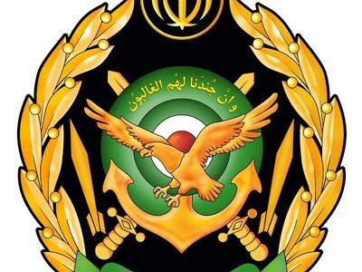 الجيش الايراني: حذرنا المدمرات الأمريكية في نطاق مضيق هرمز