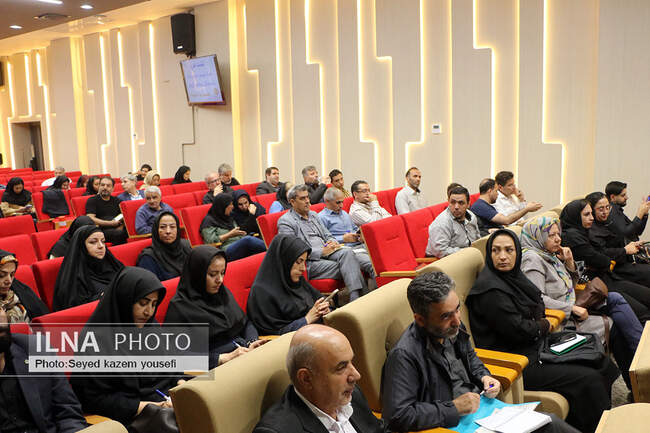 نشست خبری مدیرکل بهزیستی آذربایجان شرقی با اصحاب رسانه 
