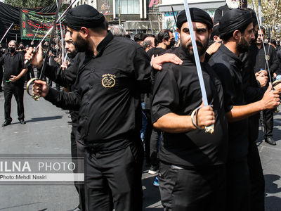 ویدئو/ مراسم تاسوعای حسینی درمنیریه تهران 