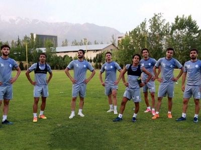 تمرینات استقلال باز هم در انقلاب