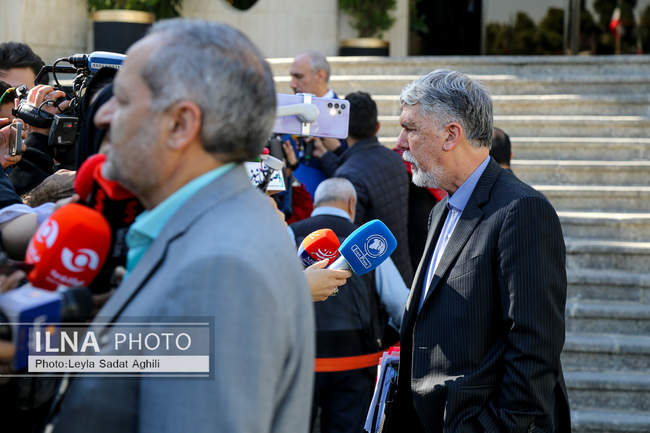 حاشیه جلسه هیات دولت - ۱۶ آبان