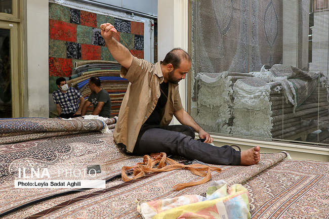 گذران روزهای کرونایی در بازار فرش تهران