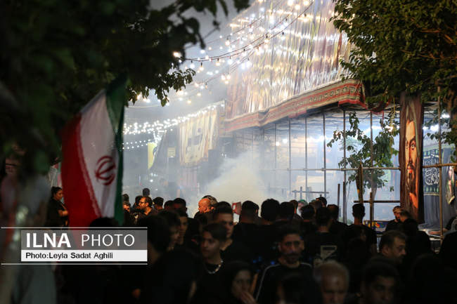 آیین مشعل گردانی در دولت آباد