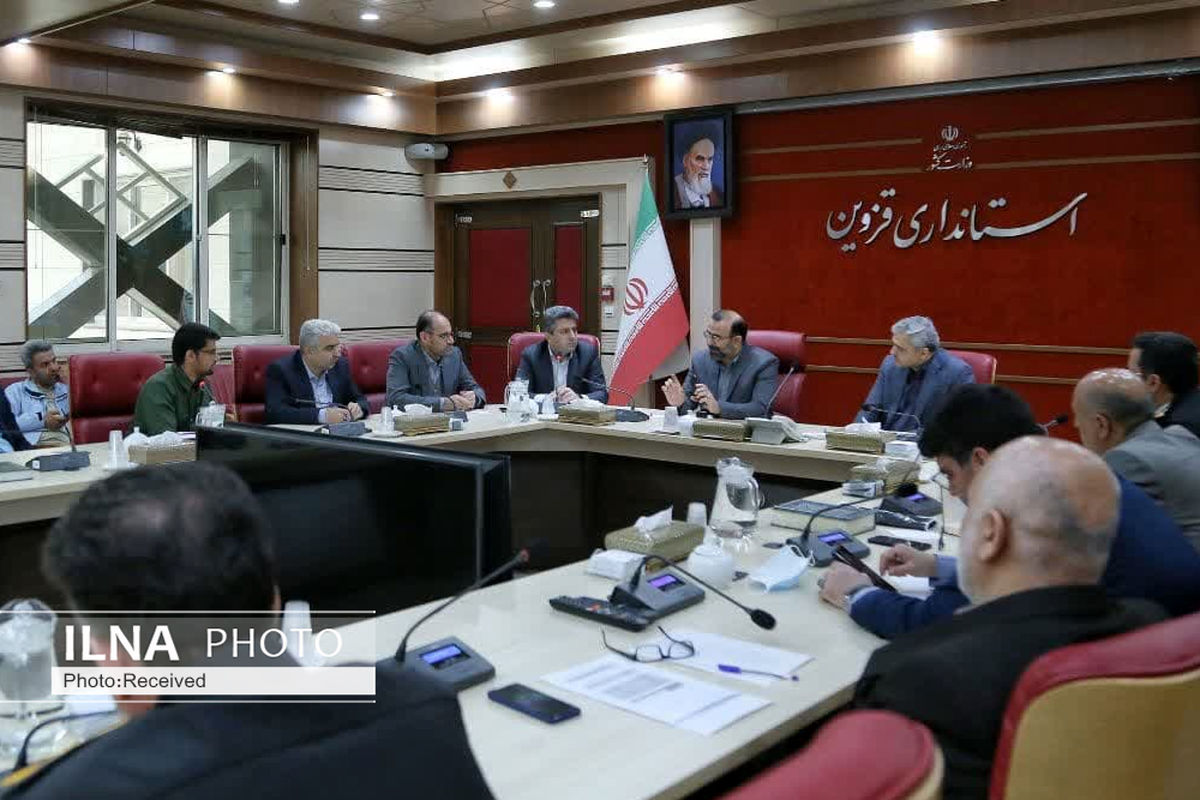 آماده باش دستگاه‌های خدمات رسان قزوین در شرایط بارانی 