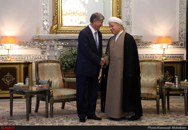 دیدار آیت الله هاشمی رفسنجانی با رئیس جمهور قرقیزستان