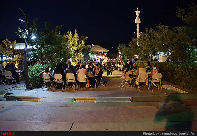 حال و هوای رمضان در برج میلاد