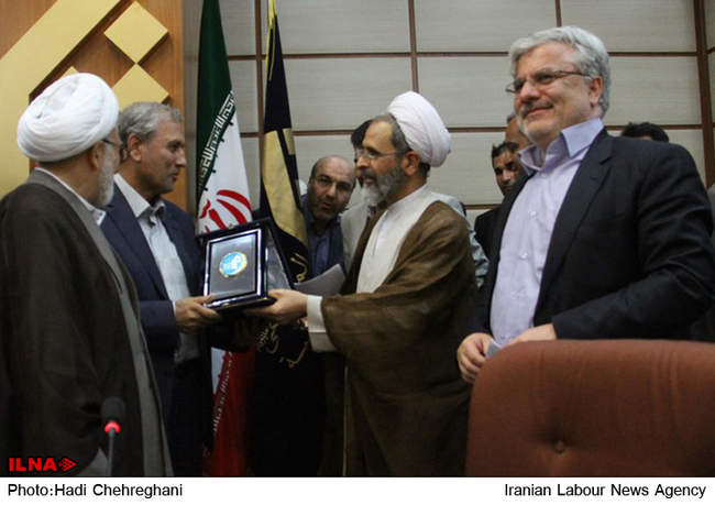 دیدار وزیر تعاون، کار و رفاه اجتماعی با مراجع تقلید استان قم-3 