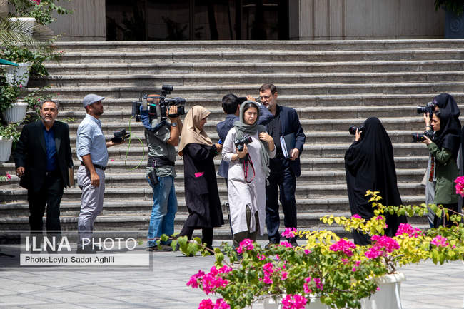 حاشیه جلسه هیئت دولت - ۲۸ تیر