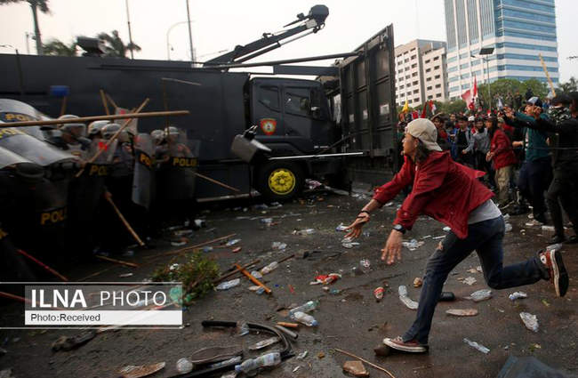 درگیری و اعتراضات خیابانی در اندونزی