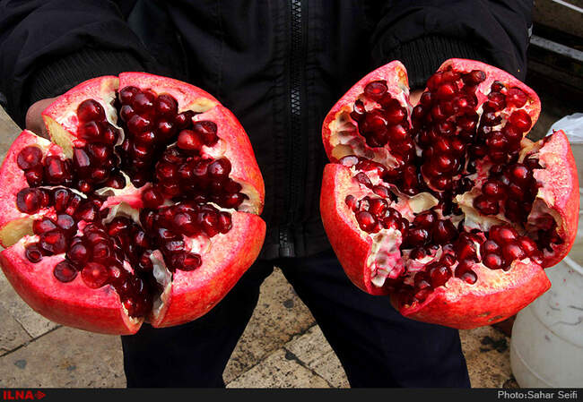 بازار میوه و آجیل در آستانه شب یلدا