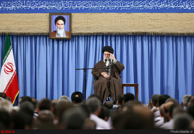 دیدار جمعی از فرماندهان و کارکنان ارتش با رهبرمعظم انقلاب اسلامی