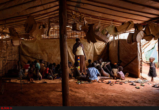 زندگی در اردوگاه محاصره شده توسط سیم خاردار در جنوب سودان