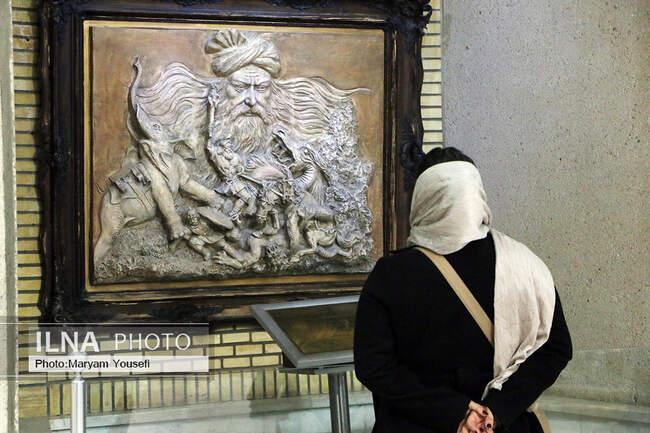 گردشگران نوروزی در مقبرةالشعرا