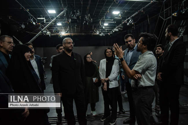 بازدید معاون توسعه کارآفرینی و اشتغال وزارت کار از کارخانه نوآوران آ