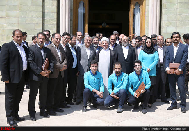 دیدار استادان و دانشجویان نخبه علم رباتیک دانشگاه آزاد اسلامی با آیت‌الله هاشمی رفسنجانی