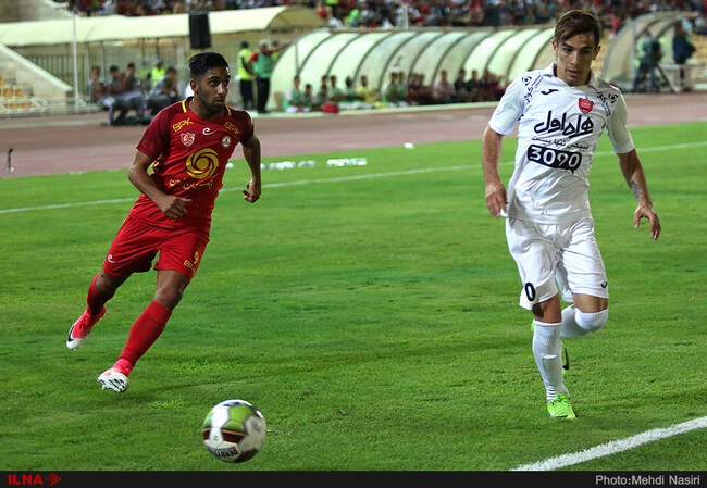 دیدار تیمهای پرسپولیس تهران و نفت تهران