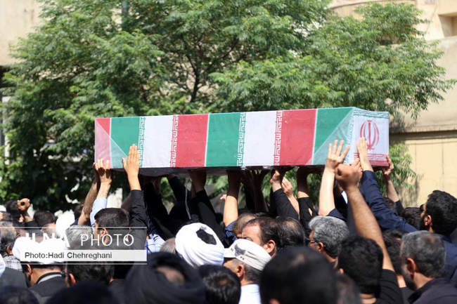 مراسم تشییع هفت شهید گمنام دفاع مقدس در قم