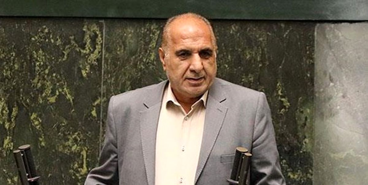مقتدی صدر درباره ذکر عبارت «خلیج عربی» عذرخواهی کند